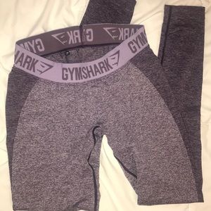 Gym shark legging